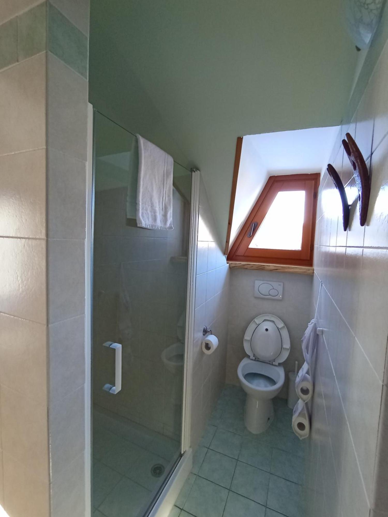 La Rocca Bianca Bed & Breakfast Demonte Bagian luar foto