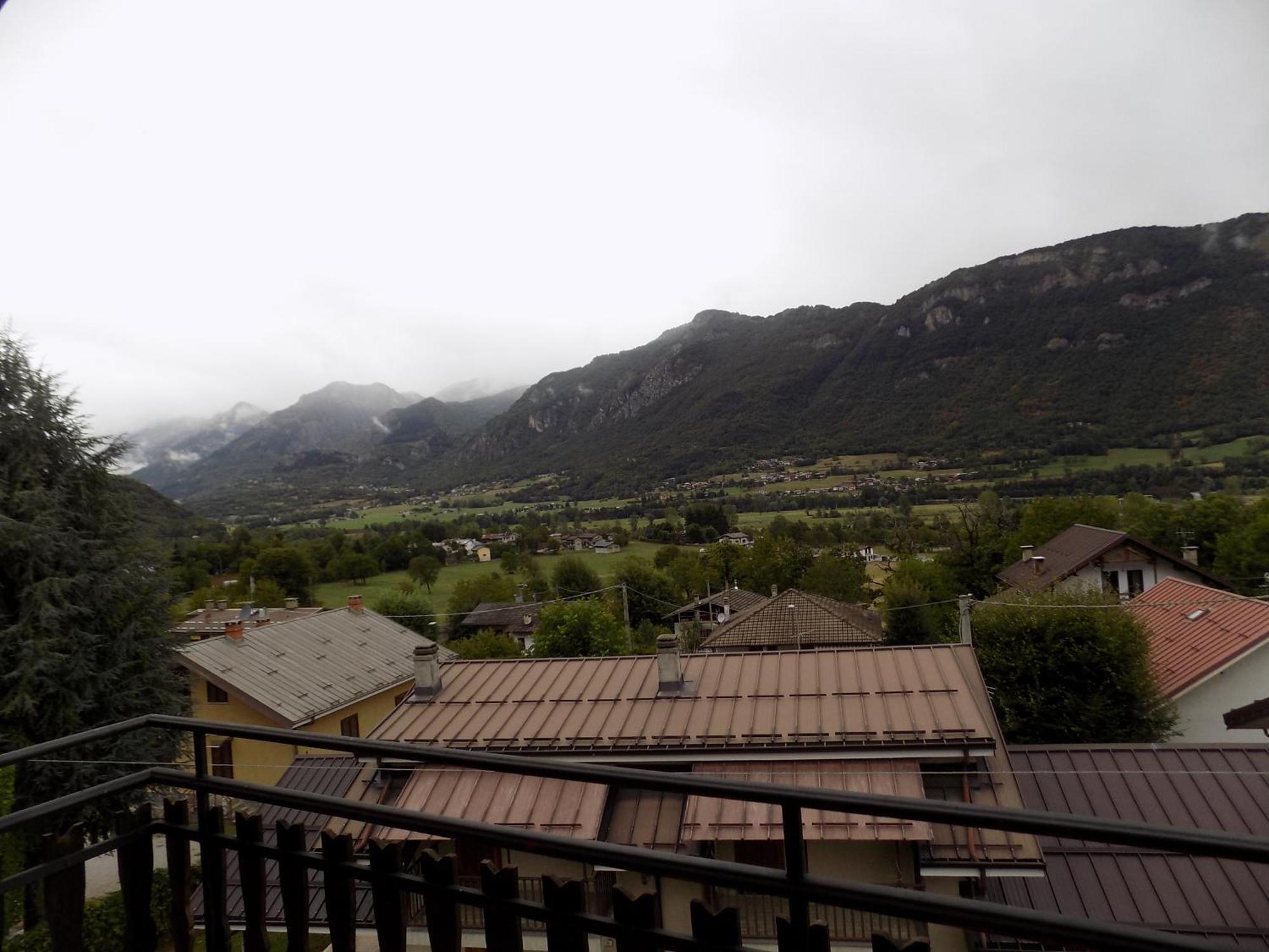 La Rocca Bianca Bed & Breakfast Demonte Bagian luar foto